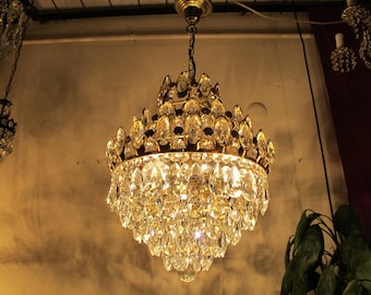 Antique Crystal chandelier, Vintage Luxury Crystal Lighting, Solid brass elegant Celling lamp 1960's