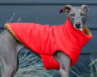 Italiaanse windhondjas KLEINE rode fleece: met sherpa gevoerde hondenkleding
