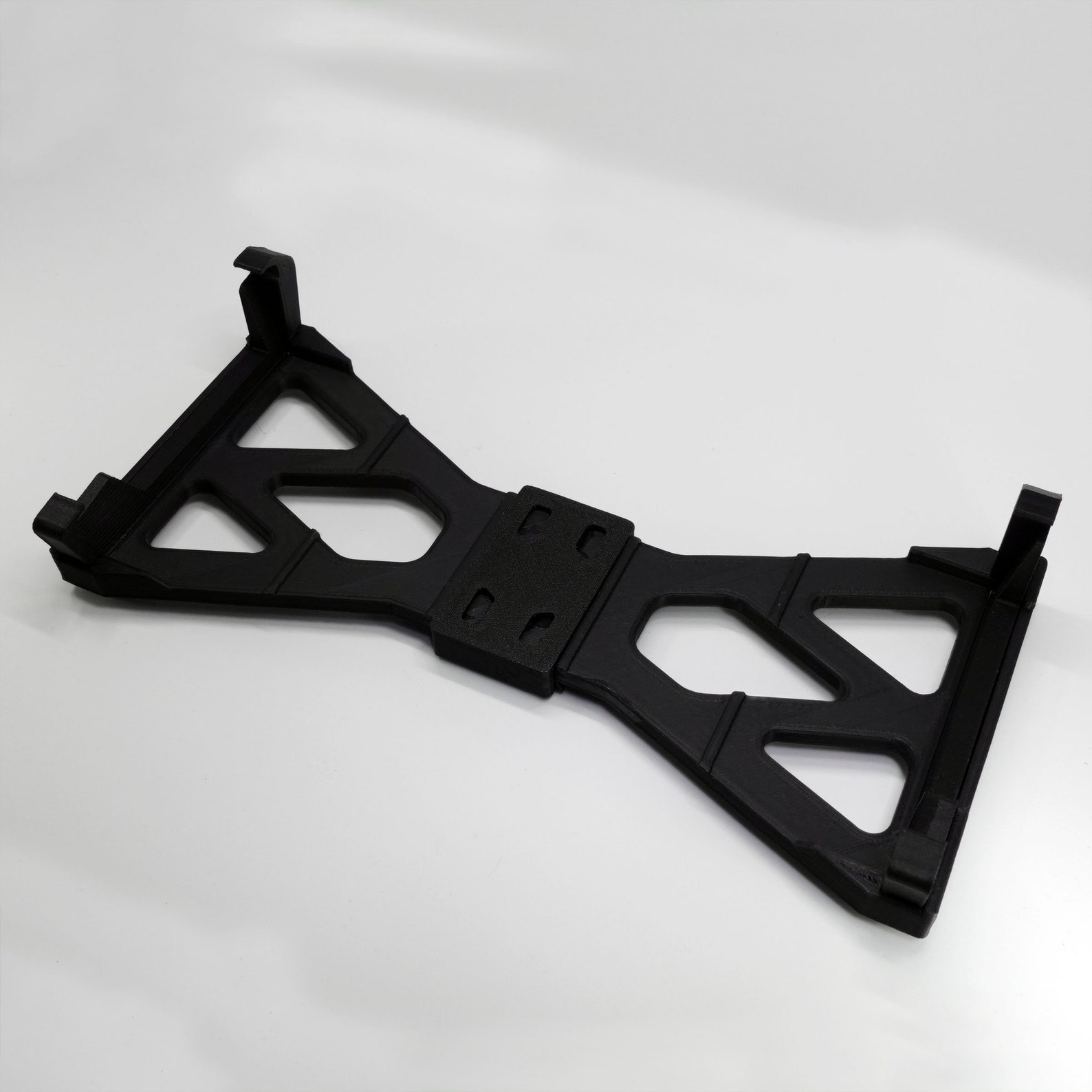 Four Claws Mount That Grab 