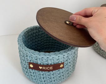 Qtip and cotton pads holder with custom tag, vanity organizer with lid.