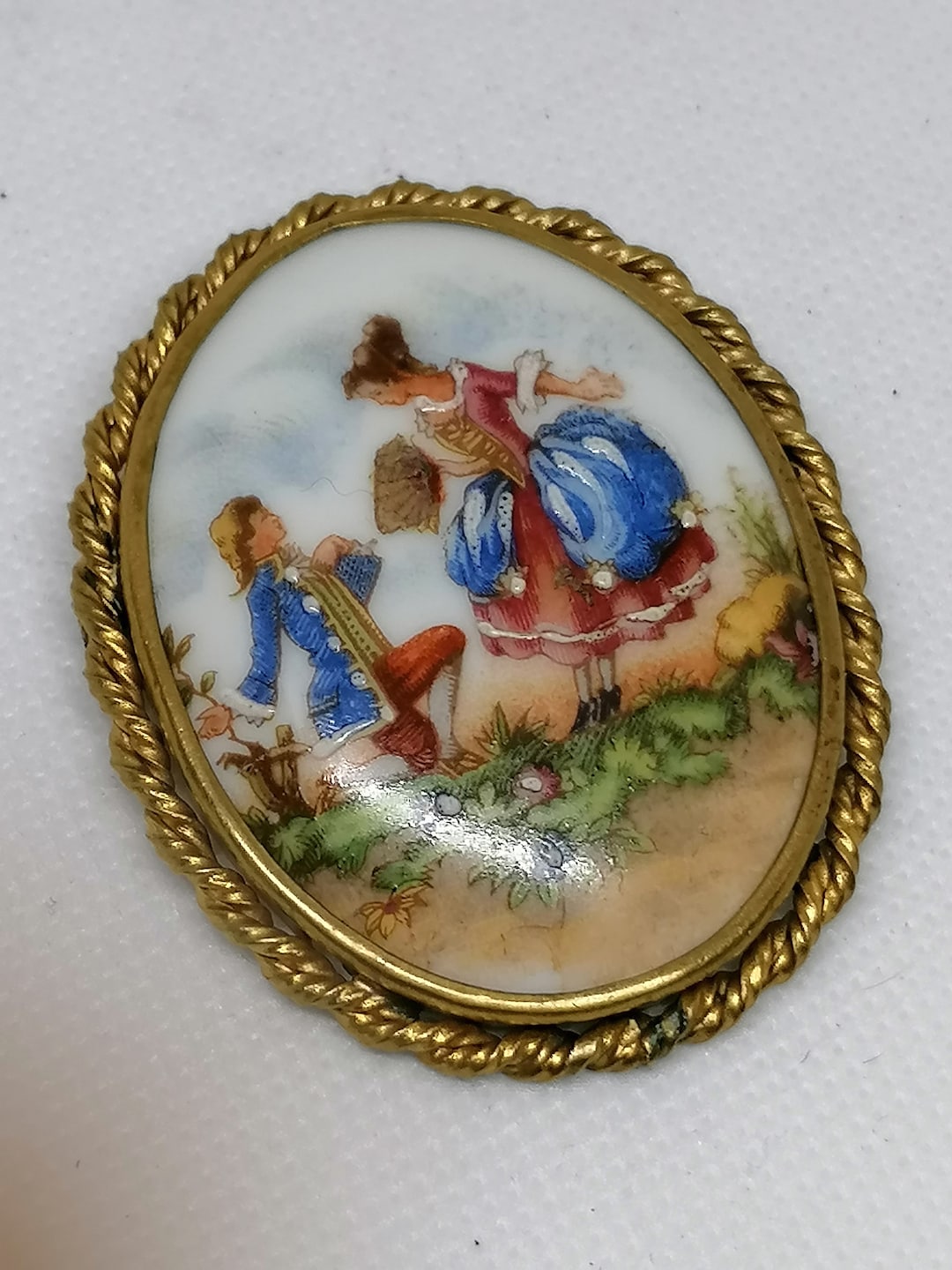 Broche En Porcelaine De Limoges - Diamètre 25 Mm - Bijou Vintage D'occasion