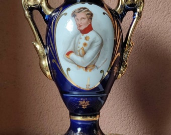 Vase Napoléon II (Napoléon François Joseph Charles Bonaparte) Bleu cobalt. Porcelain de luxe. France