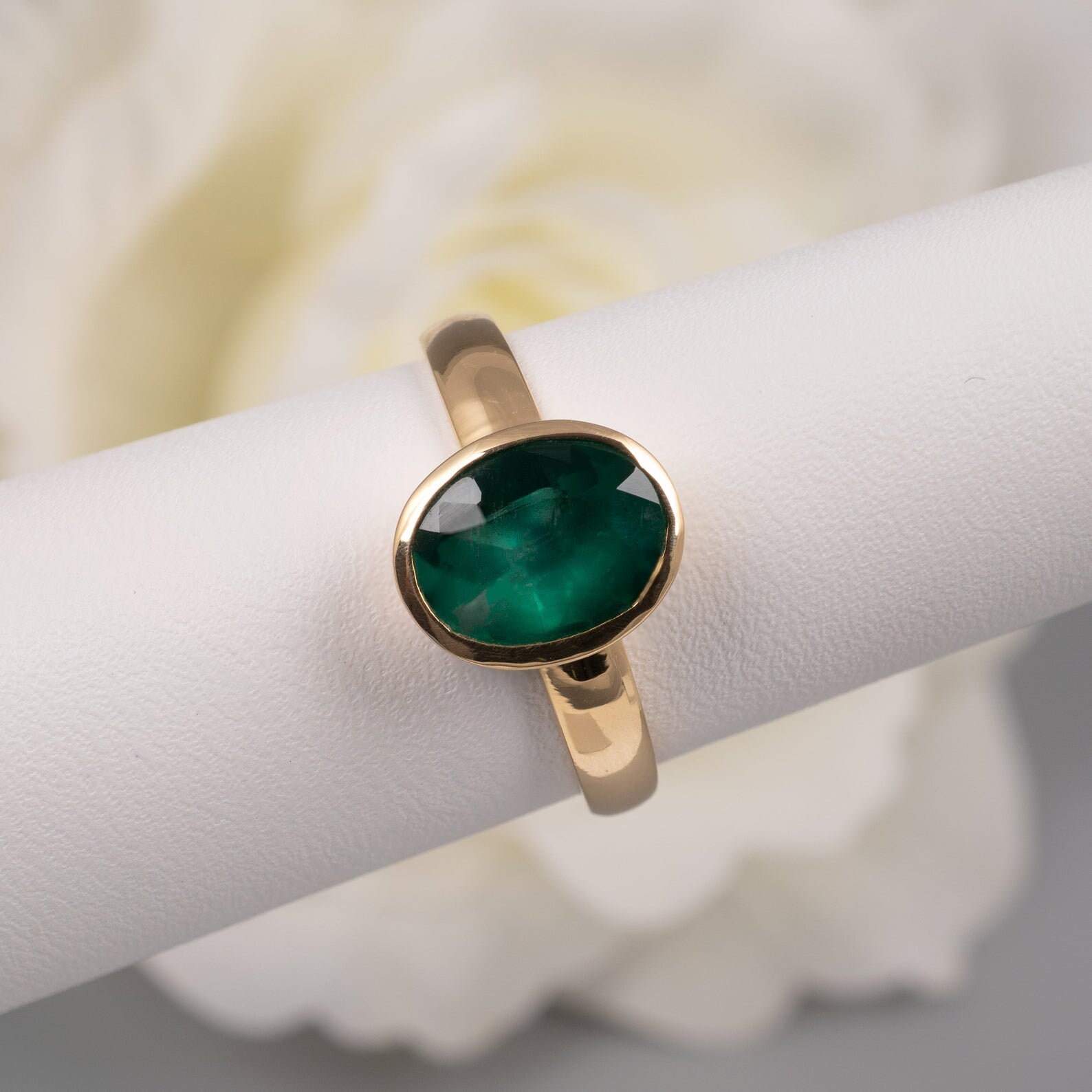 Natural 2.5ct Emerald Oval Bezel Single Gemstone Ring Made to
