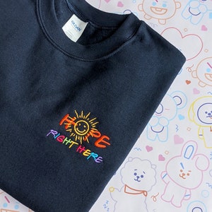 Embroidered Hope Right Here UNISEX Sweatshirt | Hobi Hobicore | Hobihearteu Shop | hobipalooza