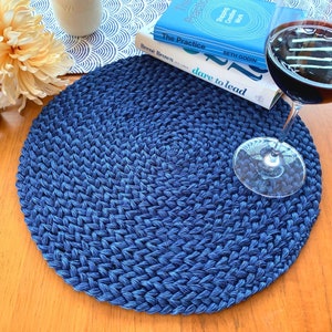 Round Placemats Set for Dining Table, Hand Braided 14inch, Hot Pot Holder Heat Resistant Mats, Straw Wicker Natural Placemats Blue Navy