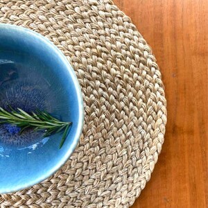 braided round placemats