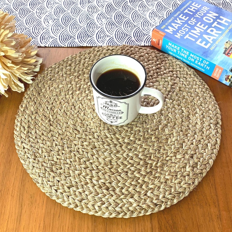 round table linings mats