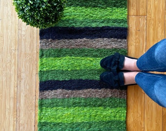 Entryway Rug Indoor Door Mat, Welcome Doormat, Natural Fiber Handwoven Rug, Colorful Green Stripes Rug, Boho Sisal Rug, Mother's Day gift.