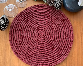 Round Placemats Set for Dining Table, Hand Braided 14inch, Hot Pot Holder Heat Resistant Mats, Straw Wicker Natural Burgundy Placemats