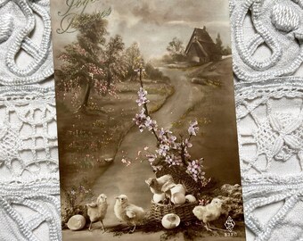 1910s - French postcard of happy Easter with landscape and little chickens