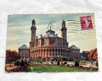 1930s - Vintage Paris Palais Du Trocadero Postcard - Historic French Architecture Landmark - Parisian Grandeur Memorabilia