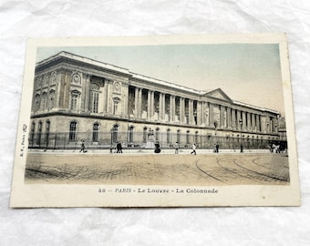 1900s - Paris - Le Louvre Colonnade Vintage Postcard - Parisian Architecture - Historic French Landmark - Collectible Old Photo