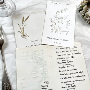 Década de 1970 - 3 cartões de menu franceses vintage - lembranças de casamento e comunhão dos anos 1970 - designs florais em relevo - itens efêmeros franceses