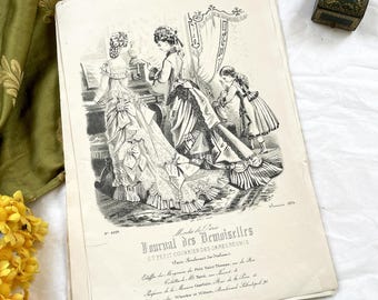 Década de 1870 - Lámina de moda francesa original de 1876 - Journal des Demoiselles Paris - Anuncios de vestidos y perfumes de la época victoriana - Impresión rara
