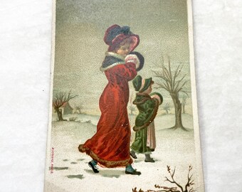 1900s - Vintage Chromo Card Featuring Mother and Child in Winter Attire Walking in Snow - Charming Parisian Winter Scenet