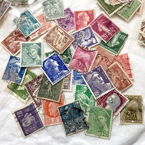 1900s - 1950s - Set mit 30 französischen Briefmarken - Alte gestempelte Briefmarken - 30 verschiedene Briefmarken in jedem Set