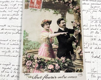 1900s - French Belle Epoque Postcard - Romantic Couple - Roses and Balcony Scene - 'Pour Fleurir Votre Coeur' / 'Pour Fleurir Votre Coeur'