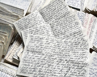 1960s - English correspondence from France – Lot of 15+ sheets (30 pages) – Handwritten romantic letters – Vintage letters on paper