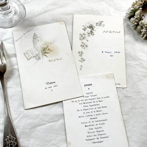 Década de 1970 - 3 cartões de menu franceses vintage - lembranças de casamento e comunhão dos anos 1970 - designs florais em relevo - itens efêmeros franceses