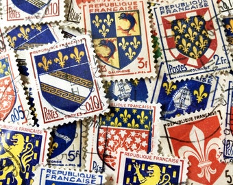 Set of 30 Vintage French Stamps representing the coat of arms of the main cities of France - 1950s - 1960s - Heraldry Stamps