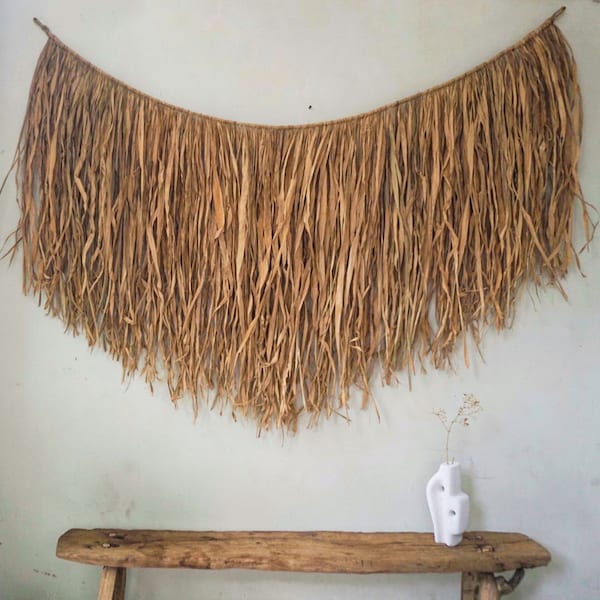 the WICKER WALL - Seagrass Wall Hanging Decor Wall Basket, Boho Home Decoration Handmade Natural Wall Art for Kitchen Bedroom Living Room Ornament