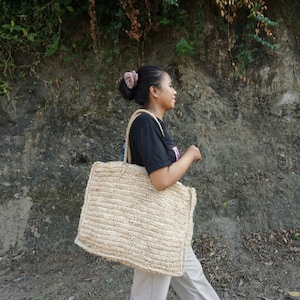 Large raffia crochet bag | large beach bag | summer beach bag | raffia large bag
