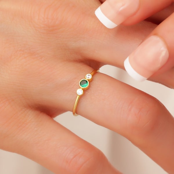 14k Solid Gold personalisierte Birthstone Ring - Zierliches individuelles Familie Birthstone Geschenk für Mama