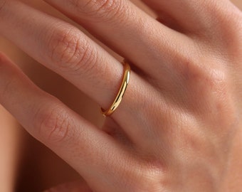 14k Solid Gold 2mm Dome Wedding Band - Simple Classic Wedding Ring for Women/Men