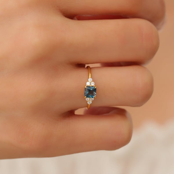 14k Blue Topaz verlovingsring, Londen Blue Topaz trouwring massief goud, Blue Topaz sieraden, unieke Blue Topaz ring, verjaardagscadeau voor haar