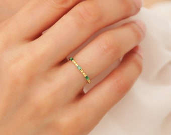14k Emerald Stacking Ring, Baguette Emerald Wedding Band Ring Solid Gold, Green Stone Wedding Band Women, Dainty Emerald Stackable Ring Gold