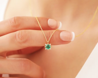 14k Emerald Necklace, Dainty Emerald Pendant Solid Gold, Green Necklace Women, Emerald Jewelry, May Birthstone Jewelry, Mothers Day Gift