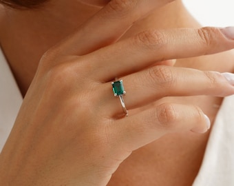 Octagon Cut Emerald Ring, 14k Gold Emerald Engagement Ring, May Birthstone Ring, 18k Dainty Promise Ring, Ring for Women, Gold Wedding Gift