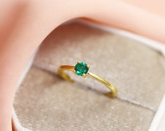 14k Emerald Solitaire Ring, Minimalist Emerald Engagement Ring, Emerald Wedding Ring, Proposal Ring Solid Gold, Anniversary Gift for Women