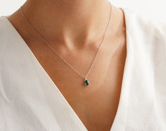 14k Gold Oval Cut Emerald Necklace, Green Gemstone Diamond Pendants, May Birthstone Necklace, Dainty Lab Oval Emerald Jewelry, Gift for Her