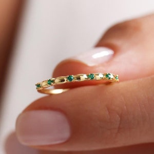 14k Green Gemstone Ring, Solid Gold Emerald Band Ring, Minimalist Emerald Stackable Ring, May Birthstone Ring, Emerald Jewelry, Gift for Her