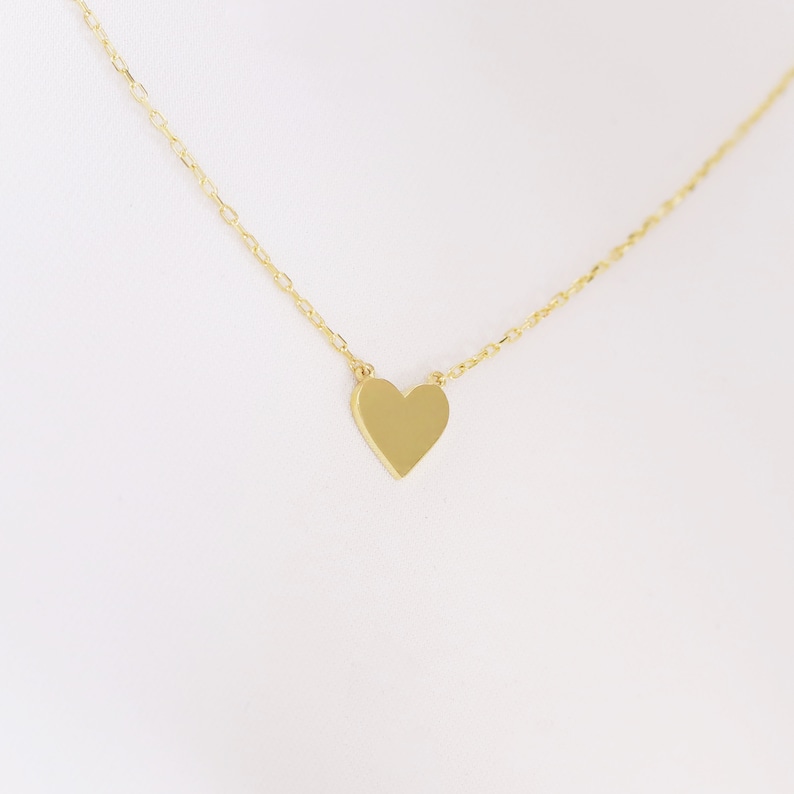 14k Minimalist Heart Necklace, Dainty Heart Pendant Solid Gold, Tiny Heart Pendant, Gold Love Pendant, Gift for Lover, Gift for Women image 5