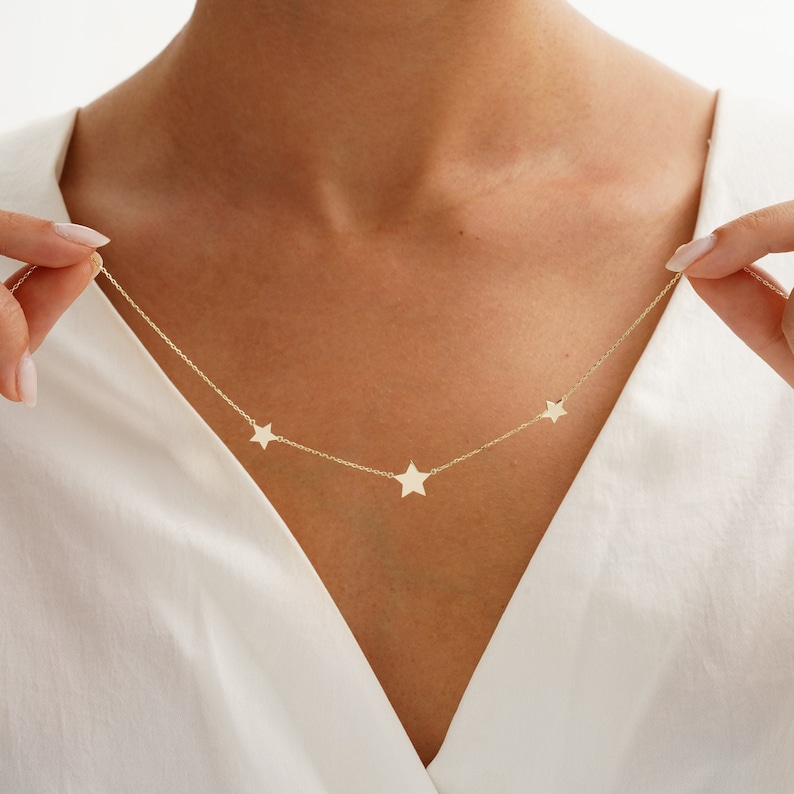 14K Solid Gold Triple Star Necklace Dainty Three Star Gold Etsy