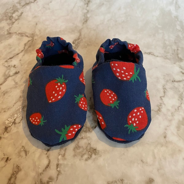 Pick of the Bunch! Strawberry Baby Booties