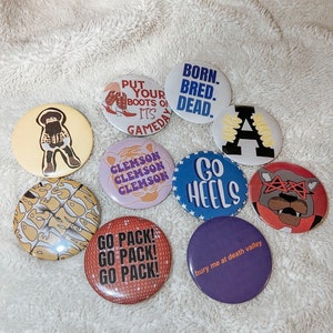 Custom College Button Pins / Button Pins / Game Day Button Pins