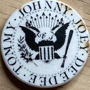 Vintage 1970&#39;s Ramones Pin/Button/Badge Rare
