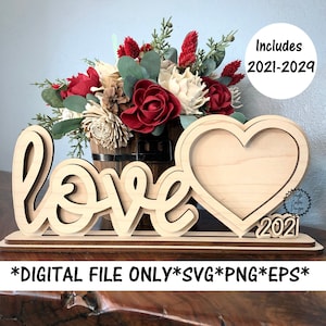 love photo frame digital file, Valentine's Day photo frame SVG, heart SVG cut file, anniversary photo gift DIY, Instant download