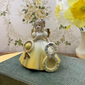 Josef Originals Engel Geburtstagsjahr 20 - 11 cm hoch mit originalem Aufkleber