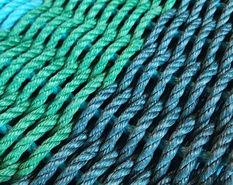 Green Ombre Rope Mat made with Lobster Rope, Hunter Green, Green Teal