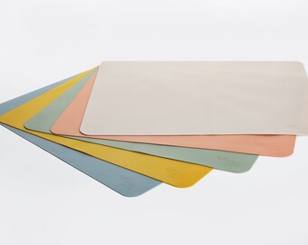 Placemat made of silicone * 30 x 40 cm * selectable from 5 different colors * washable, dishwasher safe and well adhering