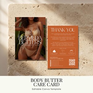 Könnte beinhalten: Eine rechteckige Dankeskarte für Bermuda Butters Körperbutter mit einem Foto einer Person im beigen Bikini links und Text rechts. Der Text enthält Anweisungen, Kontaktinformationen und einen QR-Code für Bewertungen.
