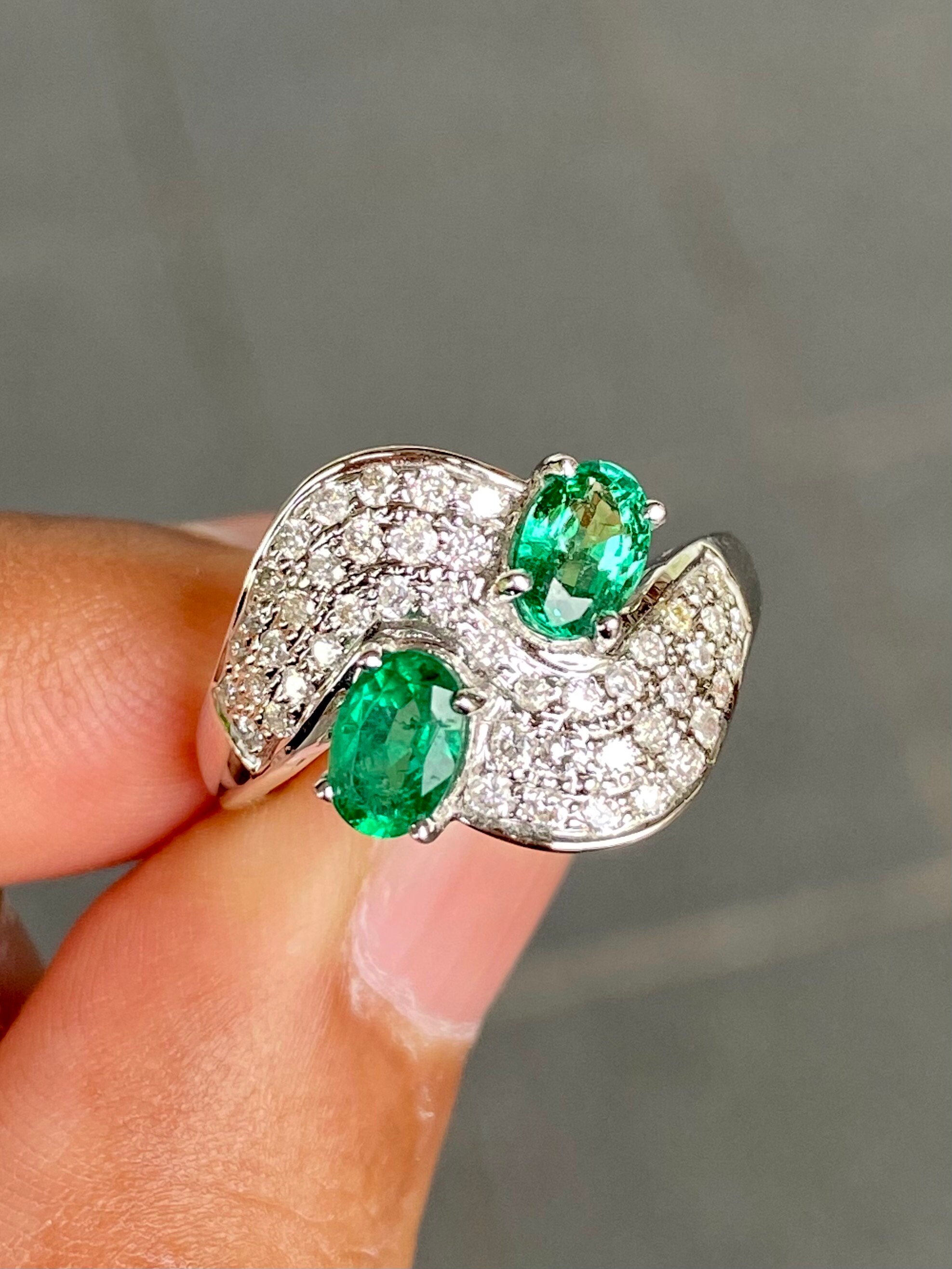 Gorgeous and Genuine Natural Emerald and Diamond Ring - Etsy