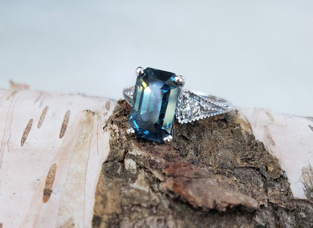 3.59 Cts Peacock Sapphire and Diamond Engagement Ring in 18K - Etsy