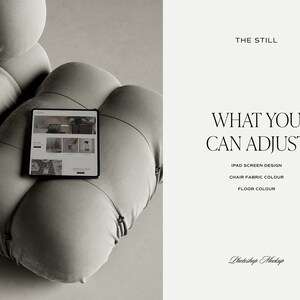 K&ouml;nnte beinhalten: Ein digitales Tablet mit einem Website-Mockup liegt auf einem grauen, wolkenf&ouml;rmigen Sofa. Der Text "THE STILL" und "WHAT YOU CAN ADJUST" sind sichtbar, zusammen mit Optionen f&uuml;r Design, Stoff und Bodenfarbe. Das Wort "Photoshop Mockup" ist ebenfalls vorhanden.