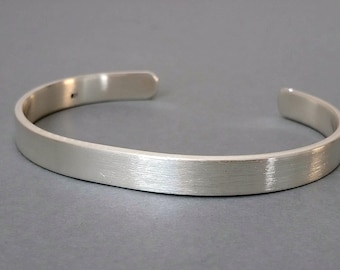 Manschetten-Armband für Herren / Dickes und massives Sterling Silber, 10 mm breit x 2 mm
