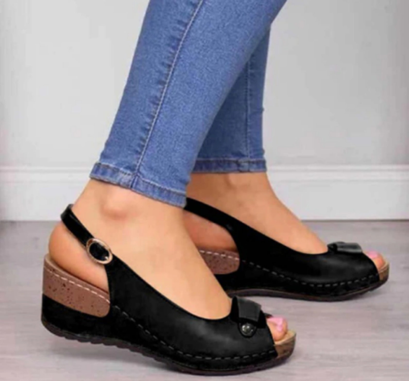 trendy wedge sandals 2021